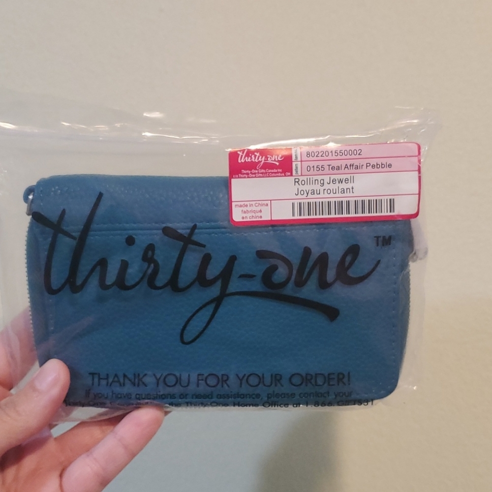 Thirty-One Rolling Jewell Wallet